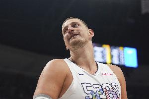 ??Windhorst：據(jù)我所知 約基奇對掘金休賽期的操作感到滿意