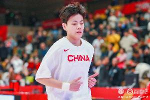 FIBA發(fā)問：作為WCBA歷史首位00后FMVP 楊舒予亞洲杯場均多少分？