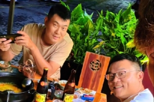 享受生活！王仕鵬曬視頻與朋友打高爾夫：最佳損友