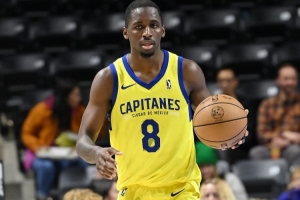 14中8！馬刺夏聯(lián)主帥：加西亞完全有能力立足NBA 他會(huì)拿到合同的