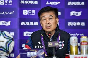 媒體人：廣州豹沒有立刻選新帥意思，馮峰代理執(zhí)教時(shí)間或半賽季