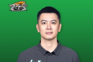 ??帶領(lǐng)遼寧男籃走向更多的勝利！祝楊鳴40歲生日快樂(lè)！??