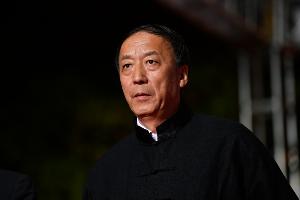 財(cái)新：王小平開(kāi)庭時(shí)依舊表示自己沒(méi)收過(guò)錢(qián)，家屬表示‘肯定上訴’