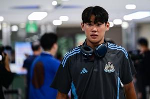 紐卡18歲韓國后衛(wèi)：與其做第二個孫興慜，更想成第一個樸升秀