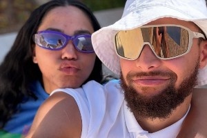 結(jié)婚14周年！庫里深情表白妻子：現(xiàn)在的你比以往任何時候都美??