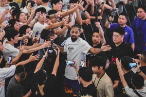 丁威迪中國行——感謝武漢的熱情 蚌埠！我們一會兒見！