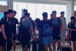 今天青島全隊(duì)抵達(dá)新疆 備戰(zhàn)夏季聯(lián)賽可克達(dá)拉站！