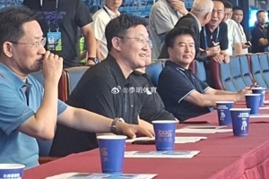 名宿坐鎮(zhèn)！博主：孫繼?，F(xiàn)身梭魚灣，觀看大連英博vs成都蓉城