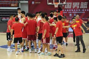 中國(guó)男籃亞洲杯小組賽總結(jié)：驚喜的三分，驚嚇的板凳