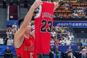 NBL全明星單項(xiàng)賽精彩回顧——扣籃大賽加納爾別克致敬喬丹??