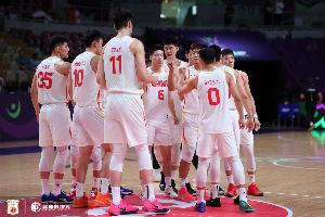 明晚對(duì)陣韓國！媒體人：中國男籃隊(duì)員們會(huì)自覺在酒店健身房加練