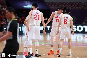 FIBA官方?jīng)Q賽前瞻：關(guān)鍵對(duì)位趙睿VS加洛韋 內(nèi)線對(duì)決是X因素