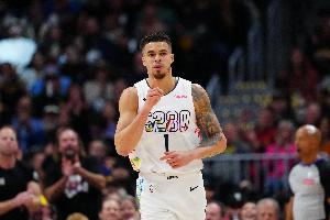 波特：NBA當(dāng)然有老詹這種訓(xùn)練狂 但也有很多人拿了大合同就混日子