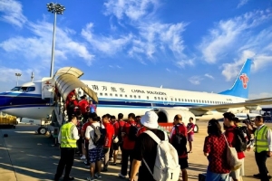 博主：助陣足協(xié)杯，河南隊(duì)160余名遠(yuǎn)征球迷乘坐包機(jī)前往成都