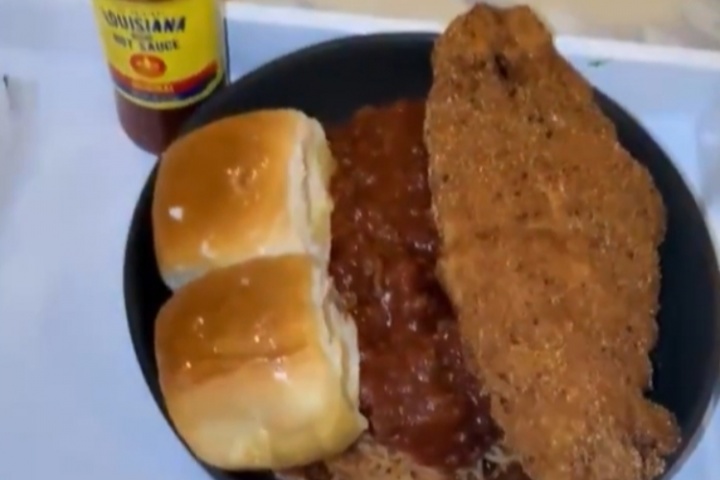 你是真餓了！梅根做飯 克萊：這是我這輩子吃過的最好吃的意面