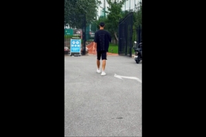 博主：國安下午開始備戰(zhàn)與三鎮(zhèn)的比賽，吳少聰、李磊現(xiàn)身訓(xùn)練場