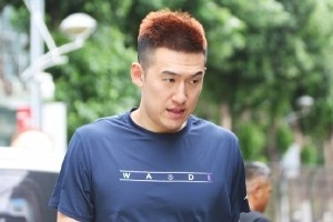 參加第9屆阜新籃球節(jié)四國男籃邀請賽的遼寧男籃 已經(jīng)從大本營出發(fā)