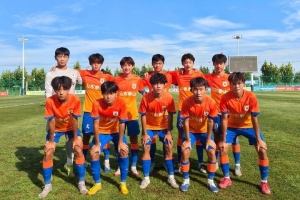 四連冠！山東泰山隊(duì)3-0廣東銘途A隊(duì)奪中青賽U15組別冠軍
