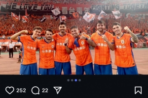 澤卡社媒慶祝：4萬人一同歡呼助威，經(jīng)典對決6-0大勝國安