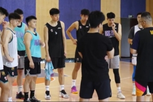 福建男籃夏訓(xùn)繼續(xù)！每一滴汗水 都是澆灌成功的甘露