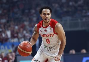 曾在NBA效力4個(gè)賽季！拉金13中7高效得23分2板9助 轟中5記三分
